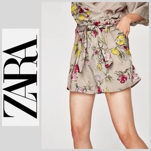 Zara Flowy Floral Shorts Size S